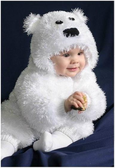 knitted suit for a child